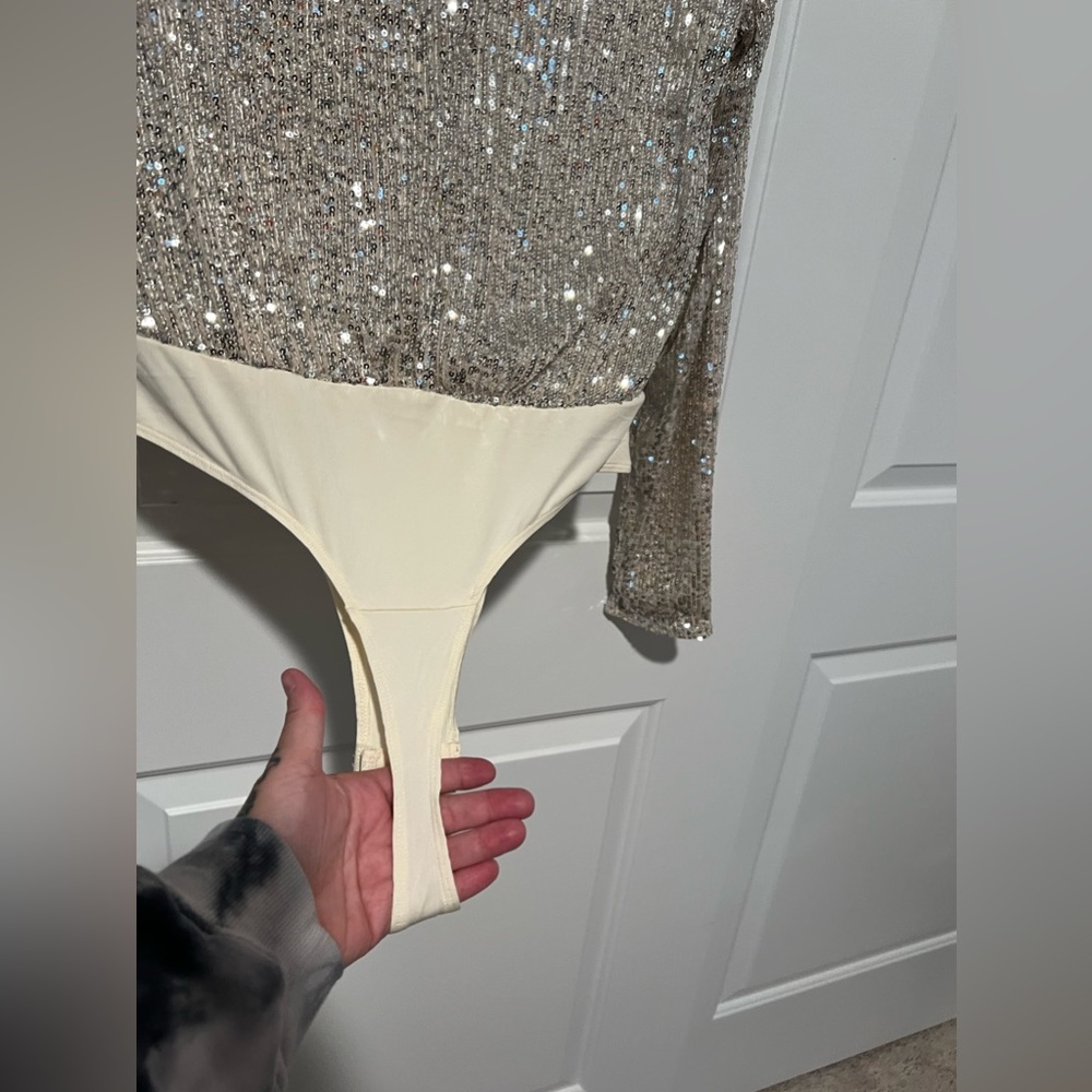 H&M Sequin Thong bodysuit size S - Picture 4 of 6